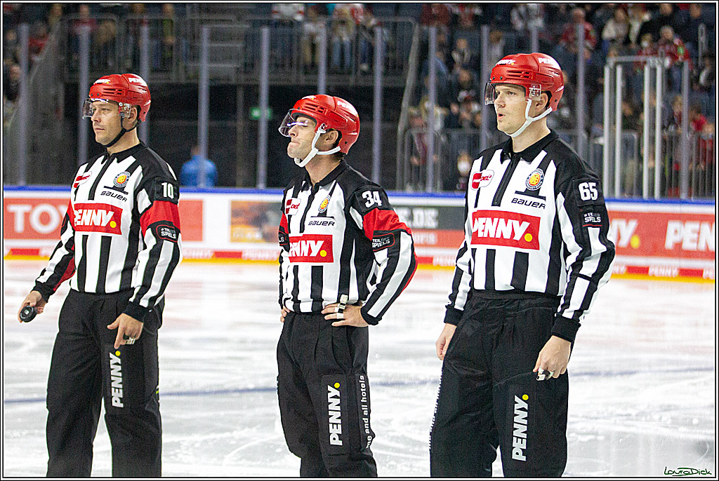 PENNY DEL;  Koelner Haie - Straubing Tigers; Koeln, 15.10.2021